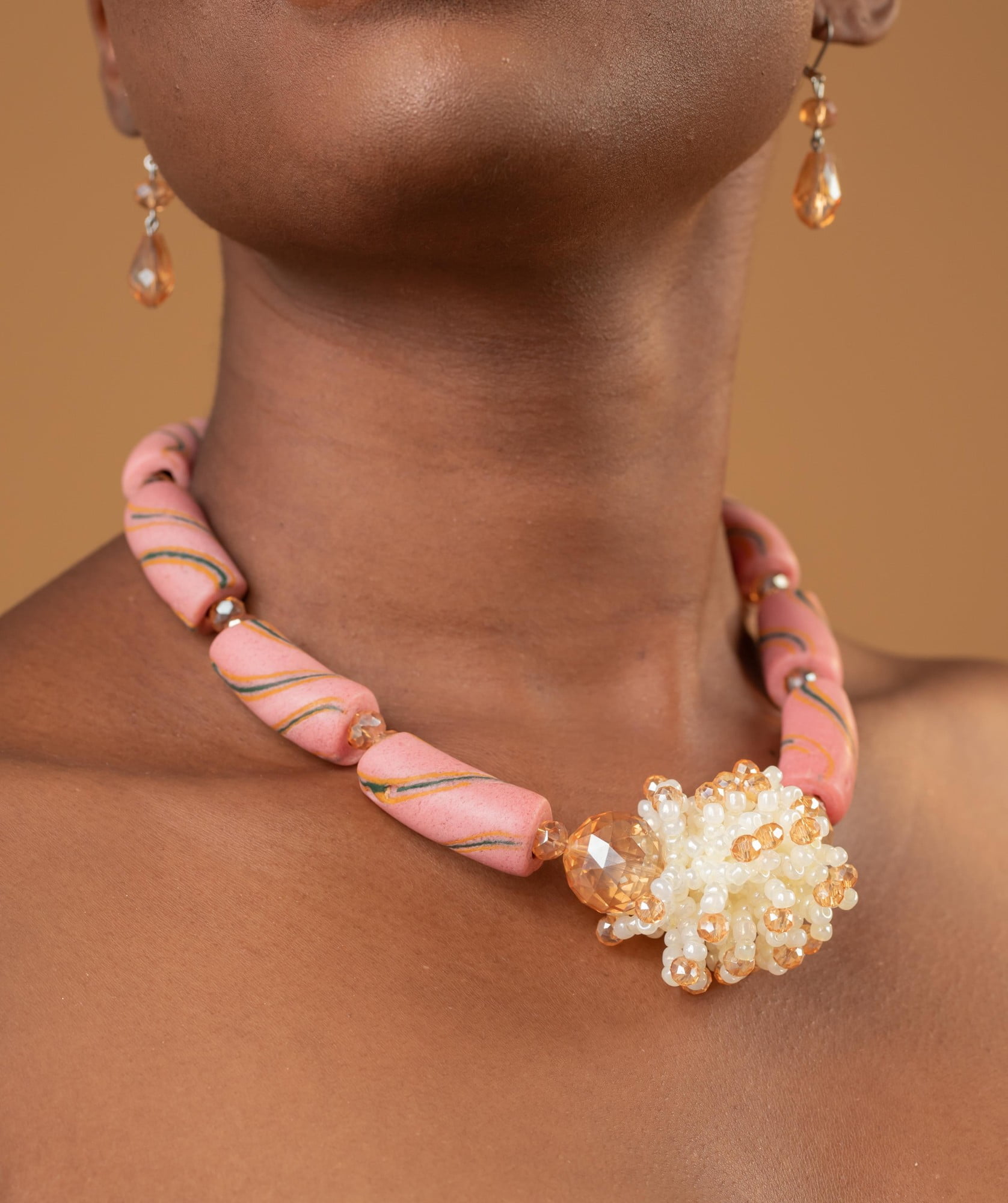 Pink glass beads necklace