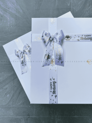 White birthday box f