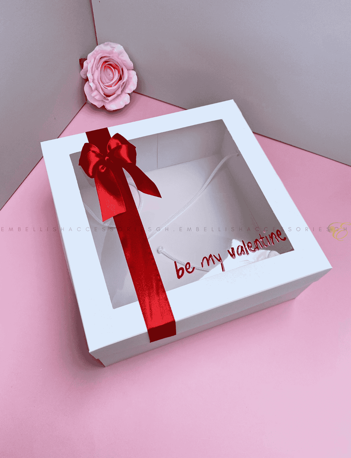 9.5inch square valentine box