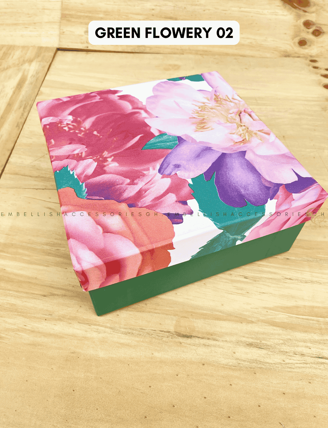 Small square hard gift box for small items