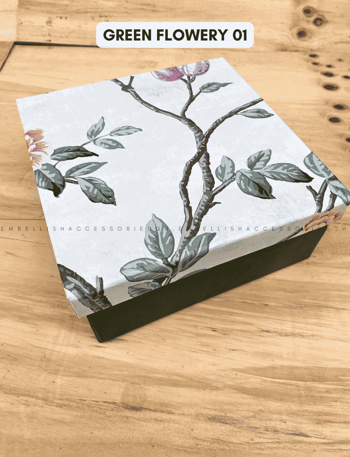 Small square hard gift box for small items