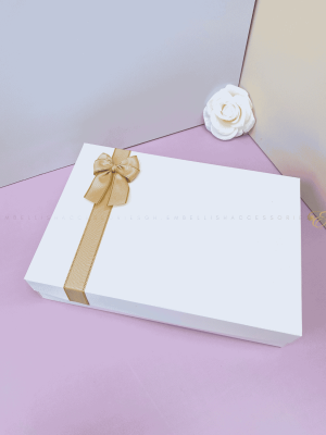 Light brown gift box E 02