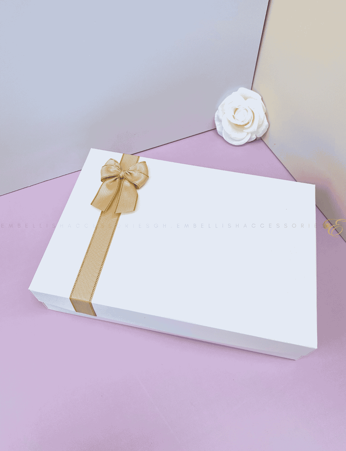 Light brown gift box E 02