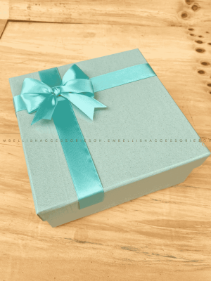 Square hard box for gifts
