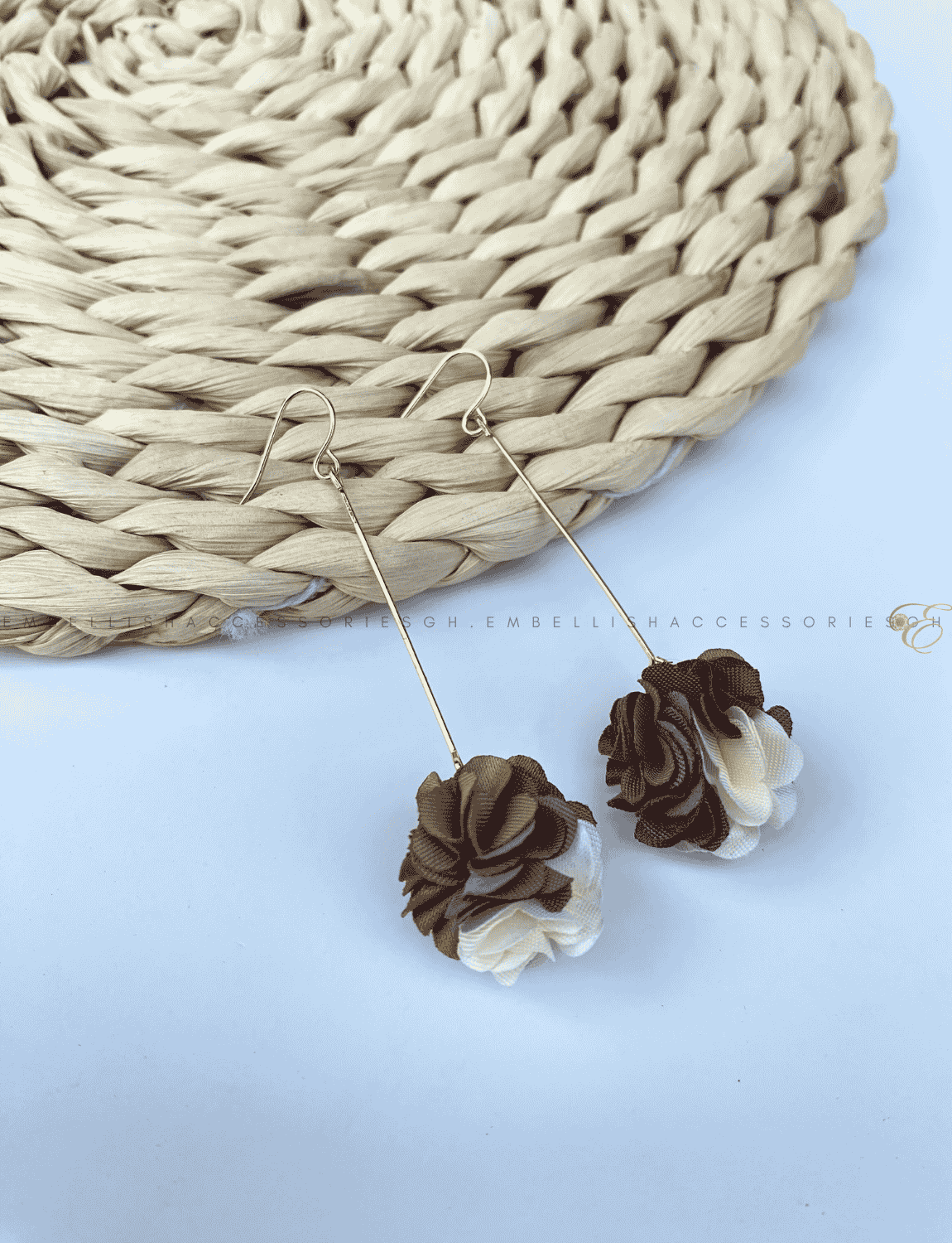 Brown flowery earrings