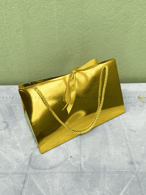Gold hand towel box for souvenirs