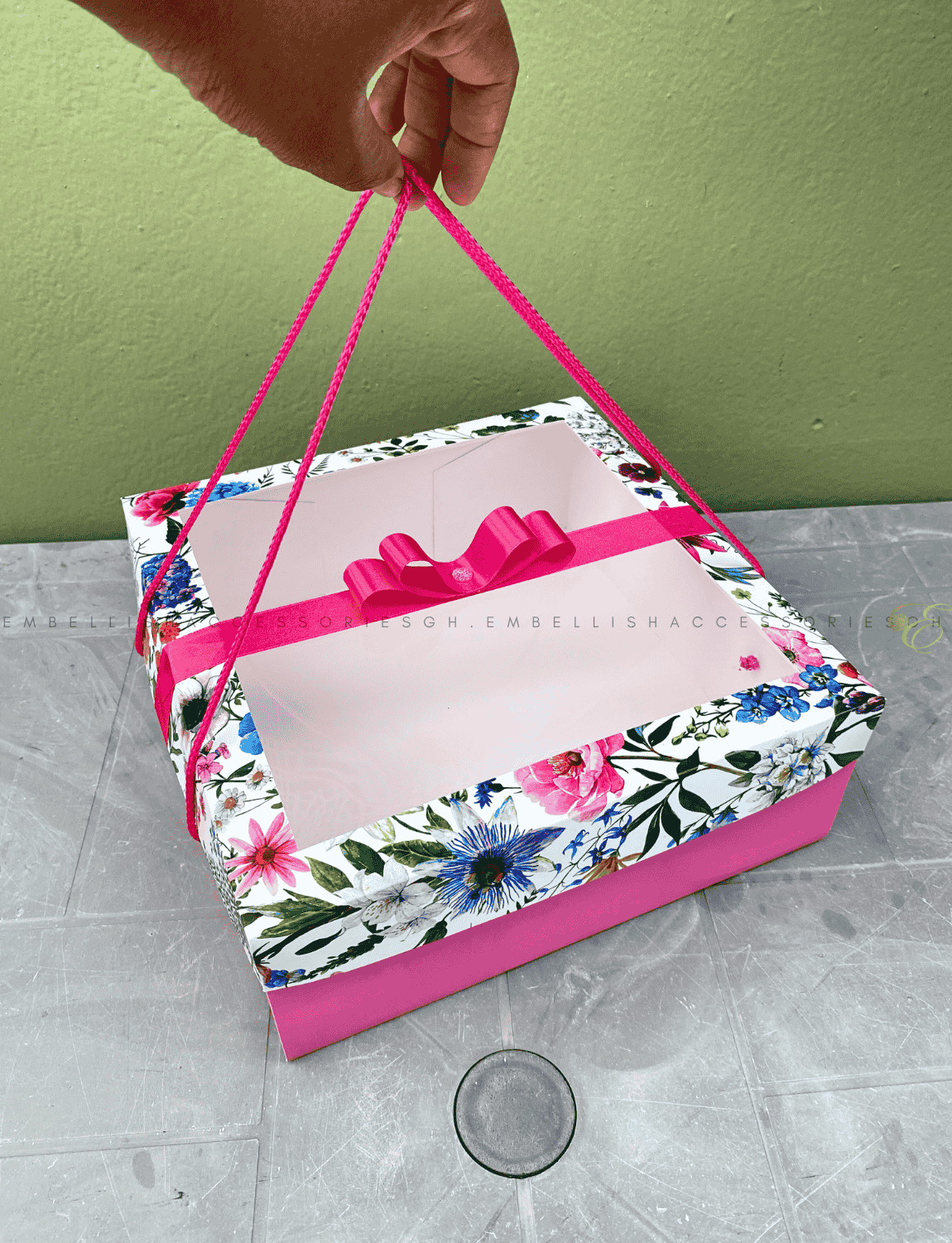 Transparent cover pink square box