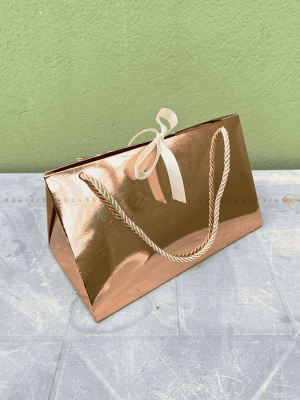 Gold hand towel box for souvenirs