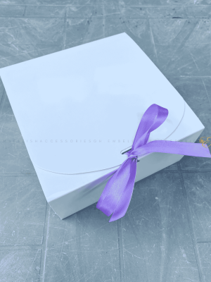 Soft flip box for bridesmaid gifts