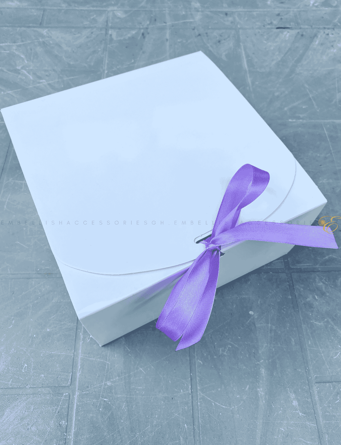 Soft flip box for bridesmaid gifts