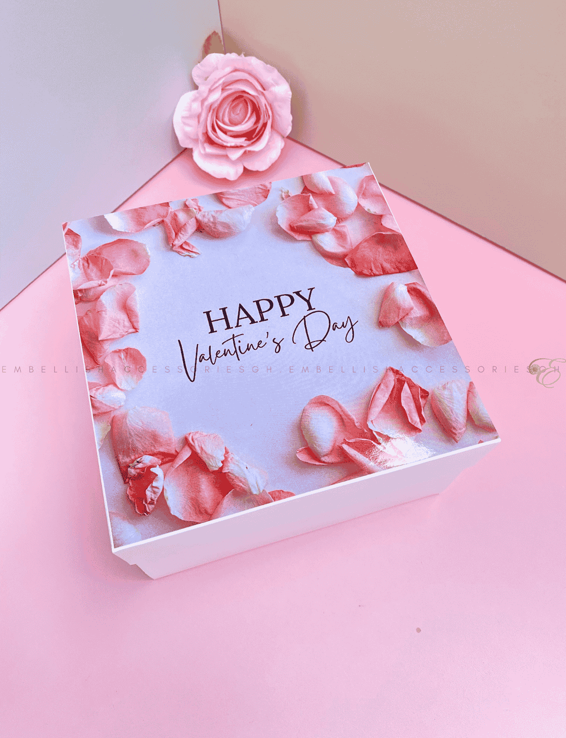 Mini box for small valentine gifts