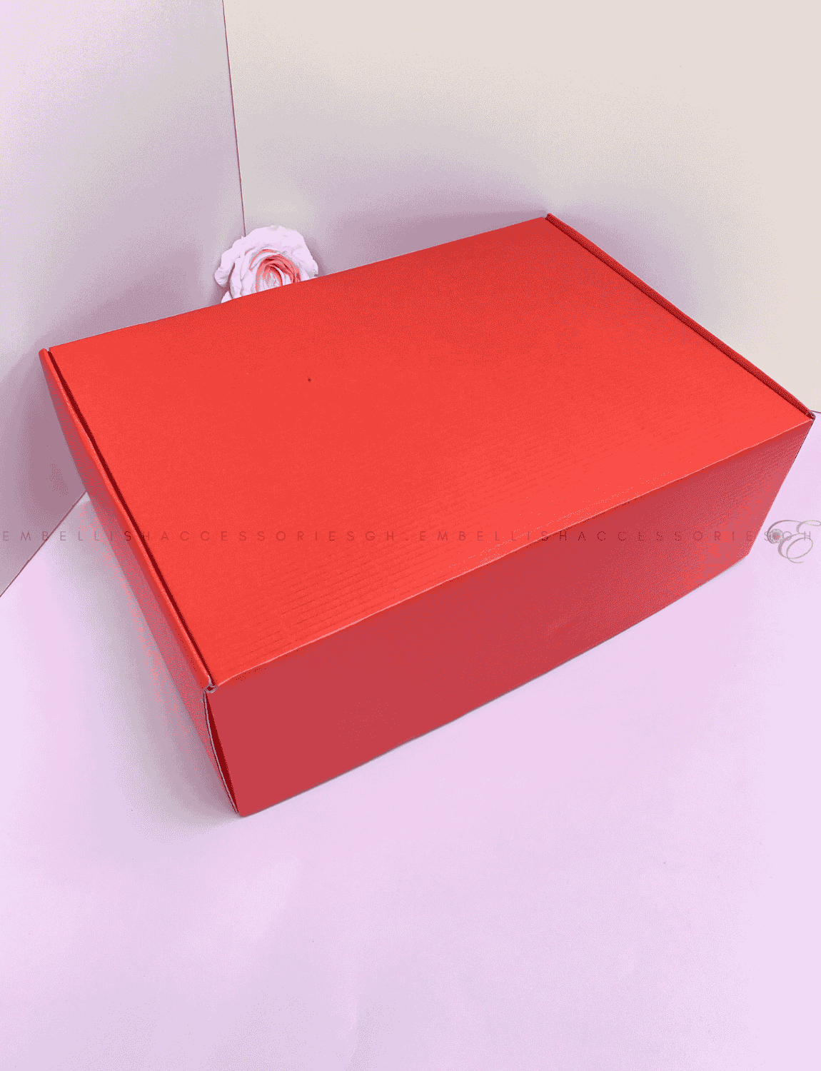 Red Corrugated Box for packaging medium to large gifts
