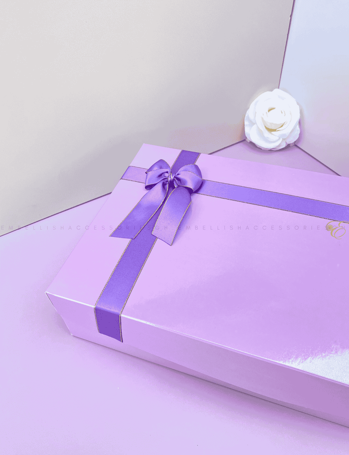 Lilac Gift Box E for fabric gifts and cute items for her
