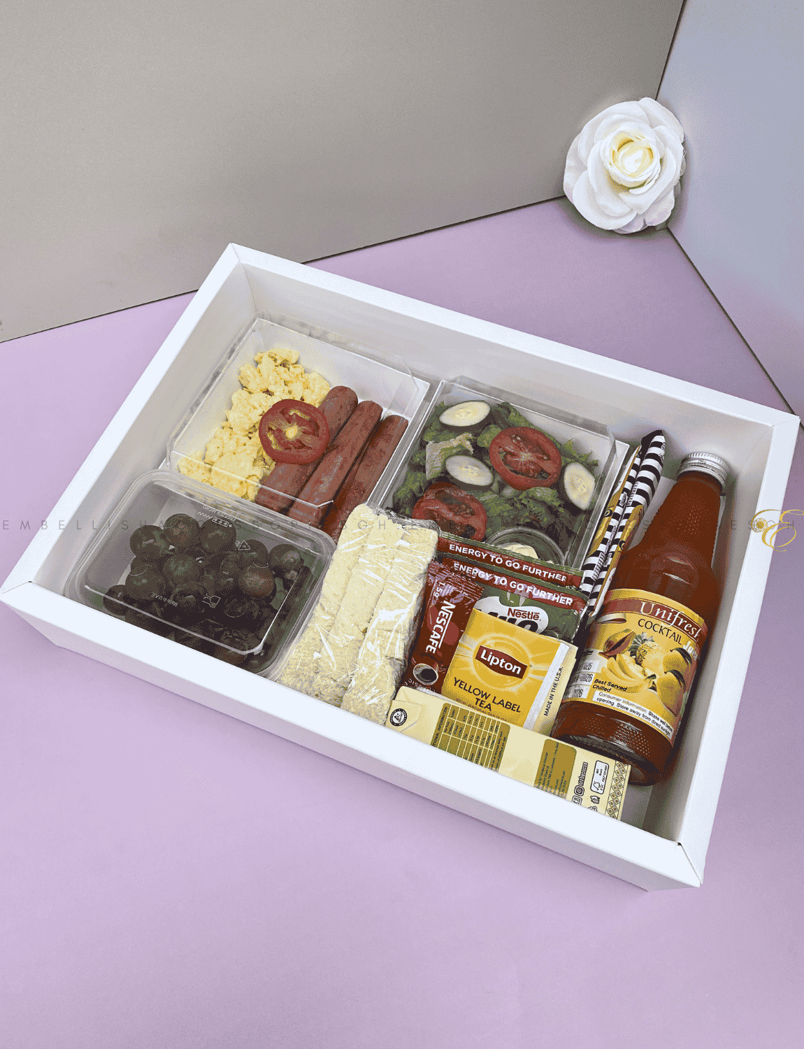Snack box for mini breakfast or lunch packages