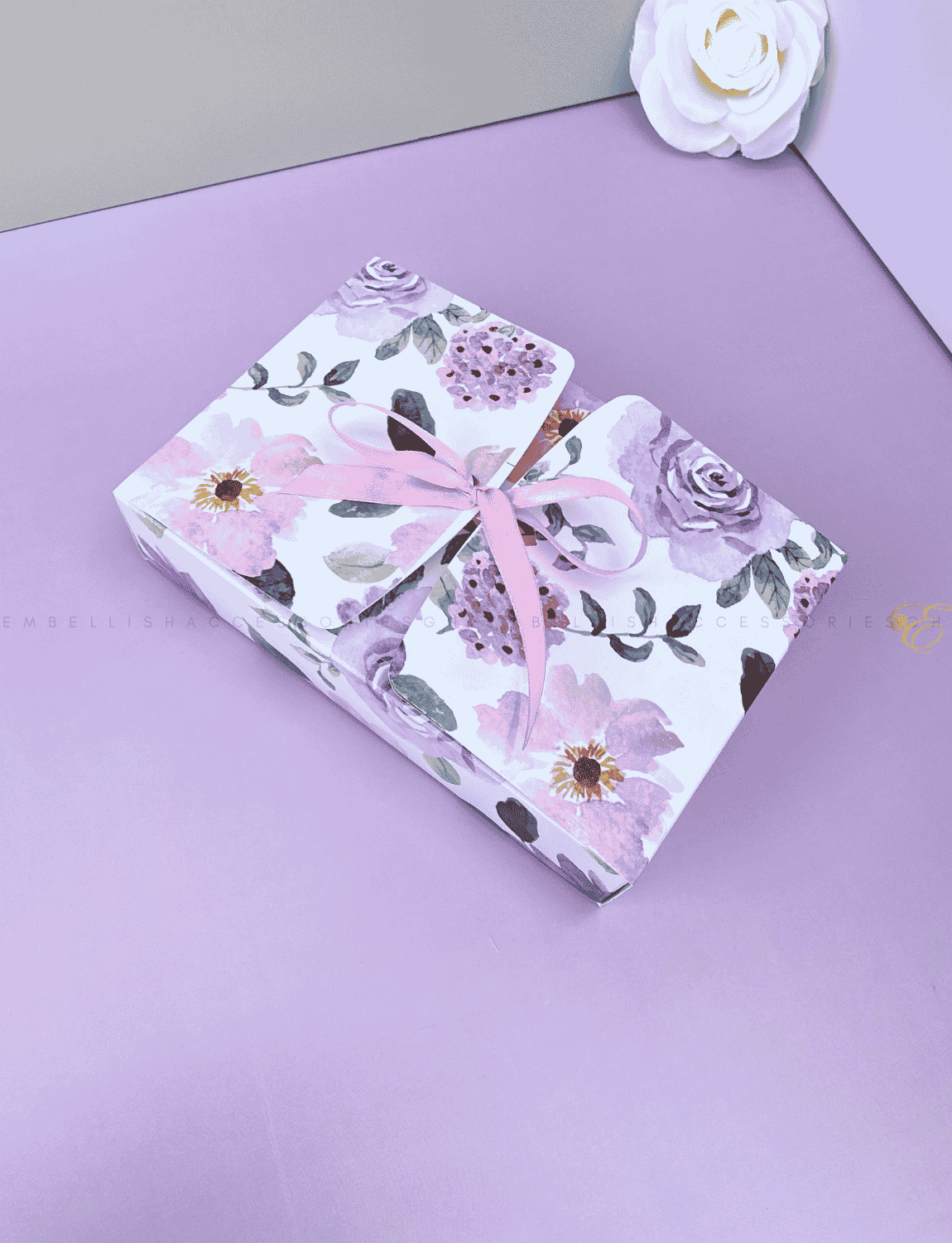 Floral double flip box for cute gifts