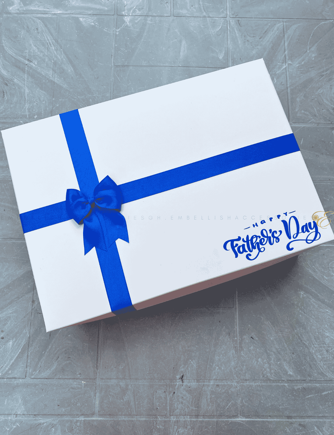 Father's Day Box G for medium to large gift items