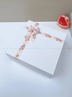 Mini square box for mini gifts