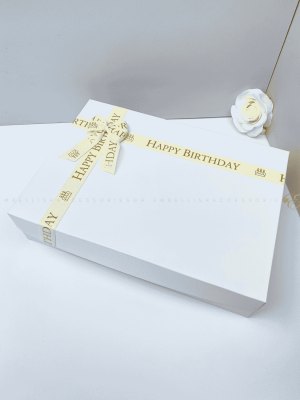 Birthday Box E with sturdy base for heavy gifts