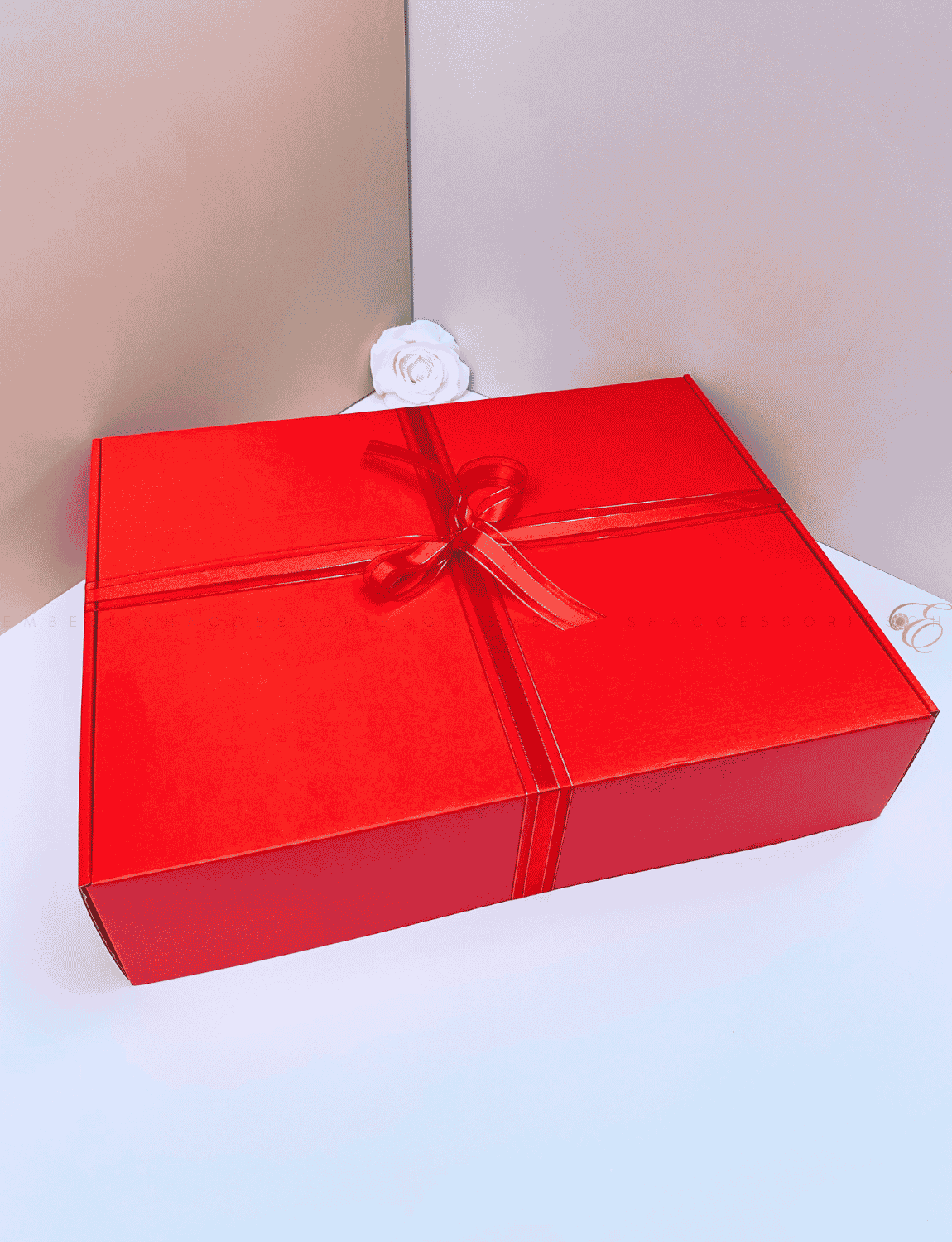 Red Corrugated Box for medium to large gifts