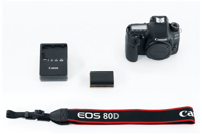 Canon EOS 80D 本体　オマケ:EF-S18-55mm Canon EOS 80D 本体 オマケ:EF-S18-55mm CANON EOS 80D EF-S18