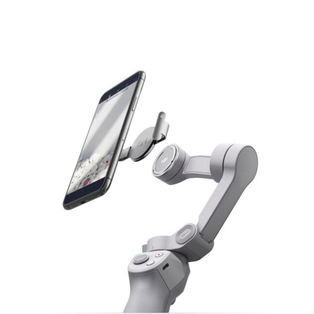 DJI OM 4 SE Compact Smartphone stabilizer is foldable