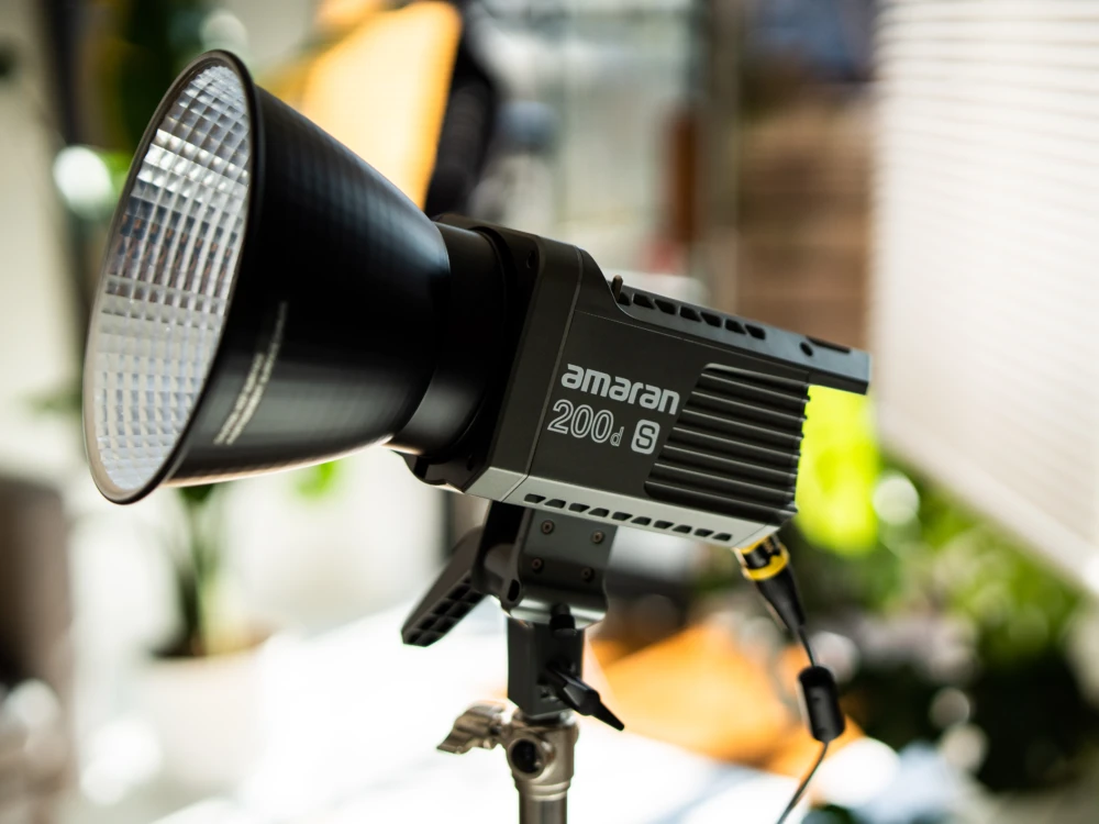 Aputure Amaran COB 200d S LED Video Moonlight daylight