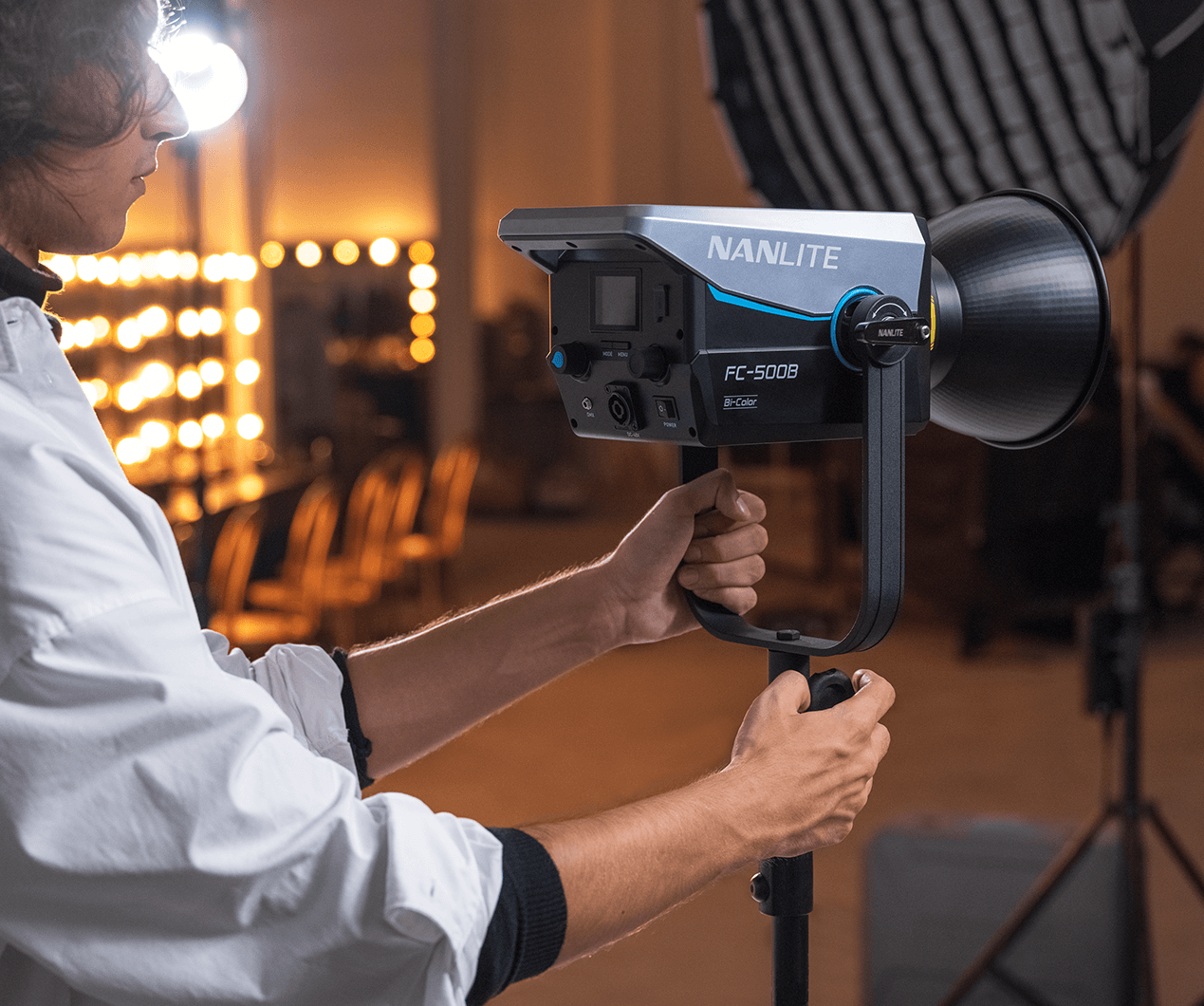 Nanlite FC500B Bi-Color LED Spotlight