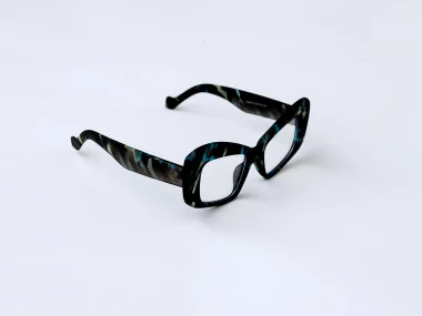 Premium Frames - Women 9