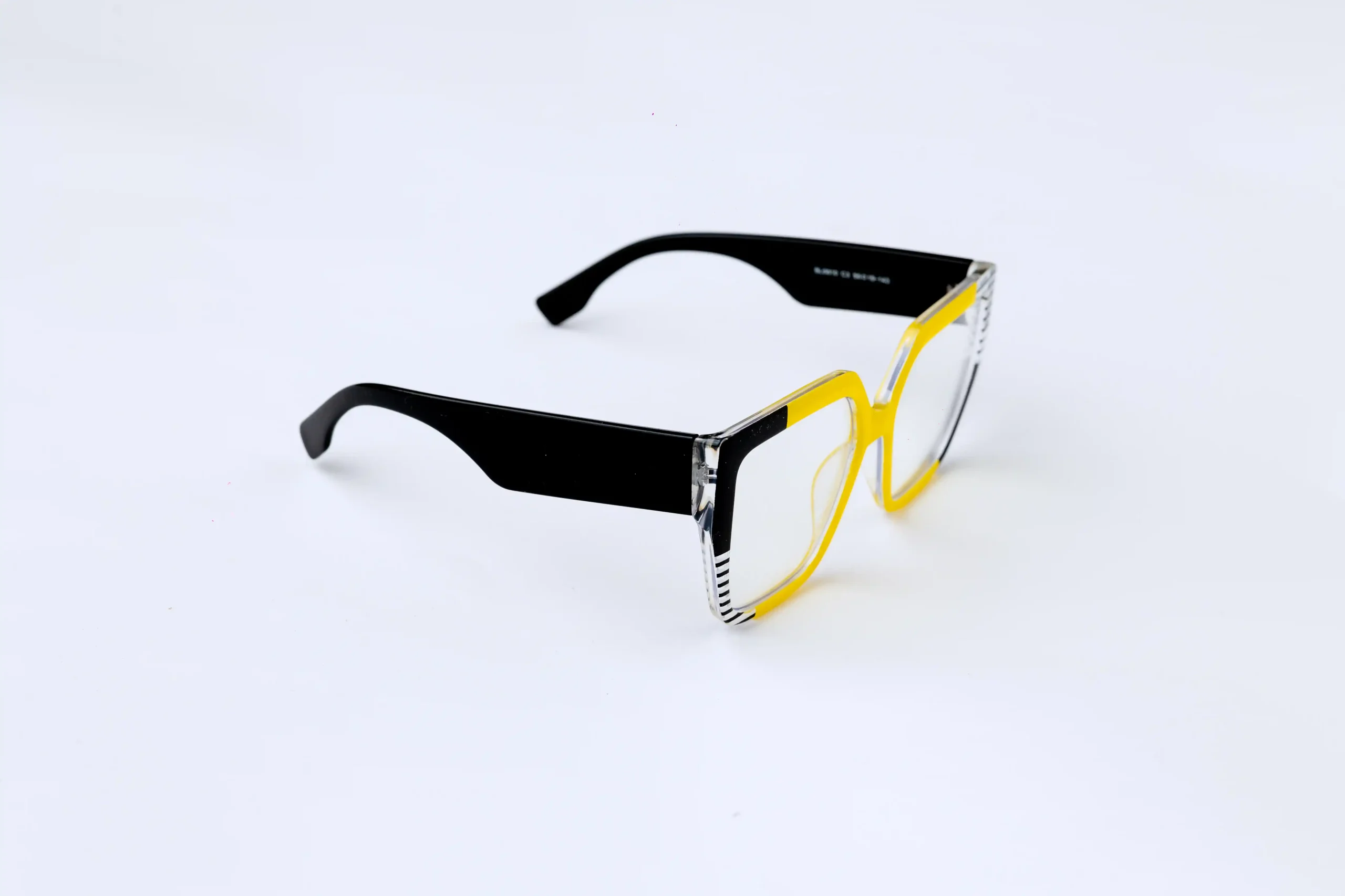 Premium Frames - Women 6 - Image 4