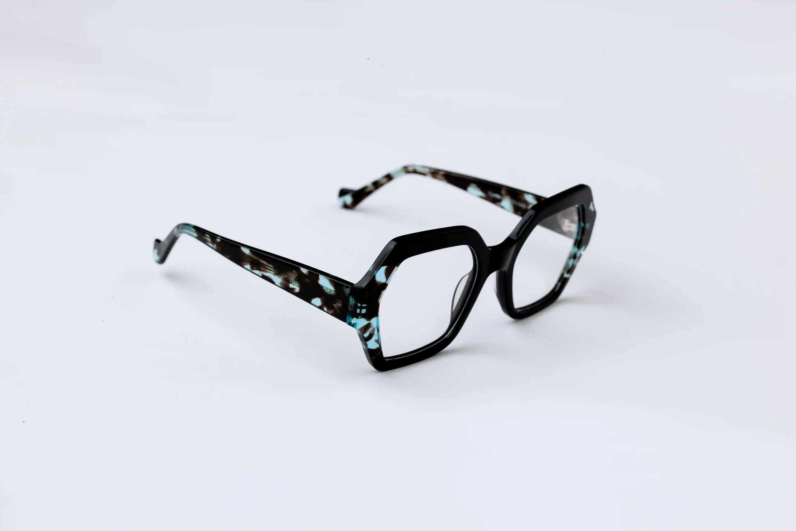 Premium Frames - Women 33 - Image 4