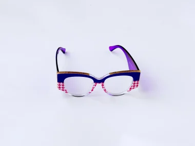 Premium Frames - Women 10