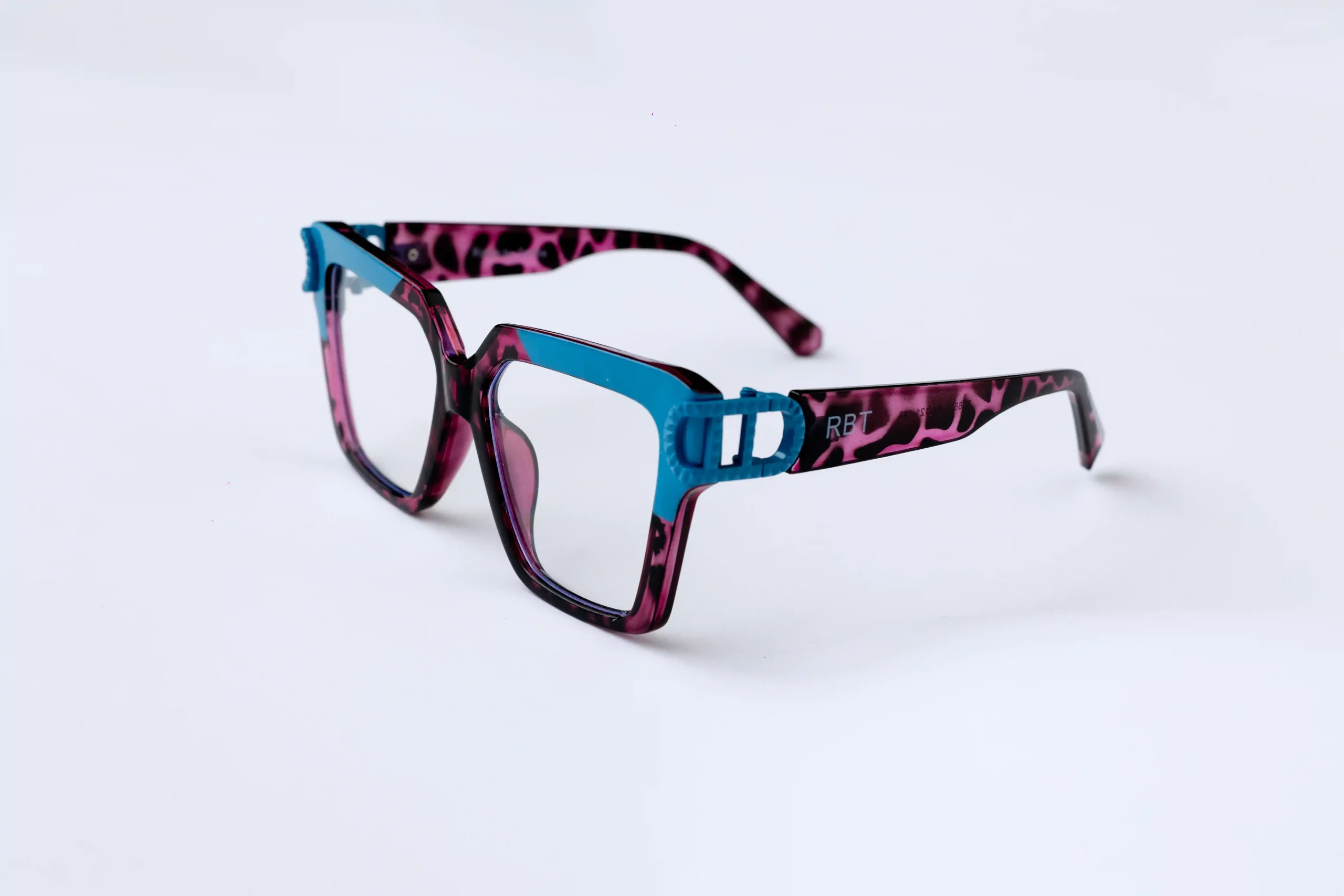Premium Frames - Women 18 - Image 3