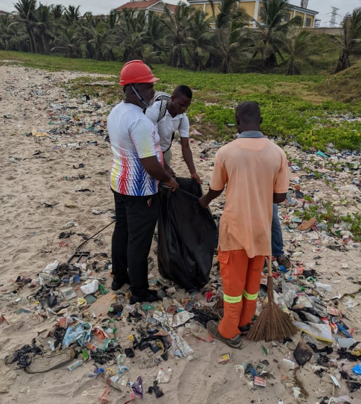 beach clean up